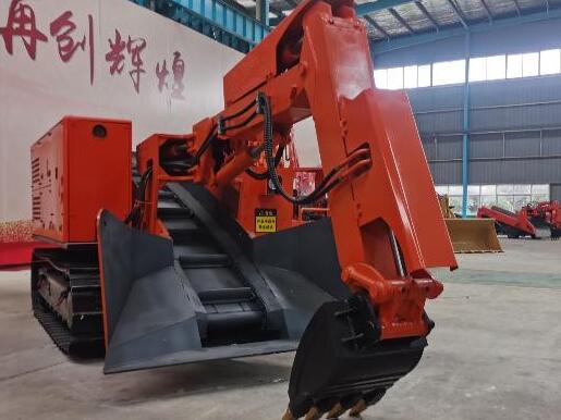 小型扒渣機出現液壓油缸漏油的情況，是怎么回事？